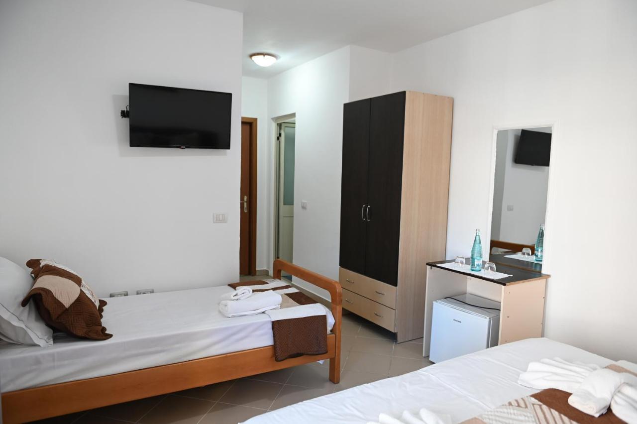 Vila Oxinn Kryemëdhej Dış mekan fotoğraf