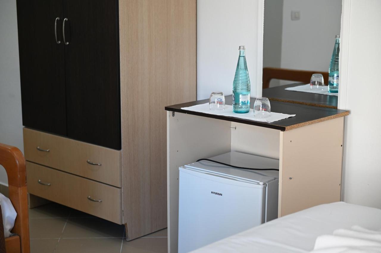 Vila Oxinn Kryemëdhej Dış mekan fotoğraf