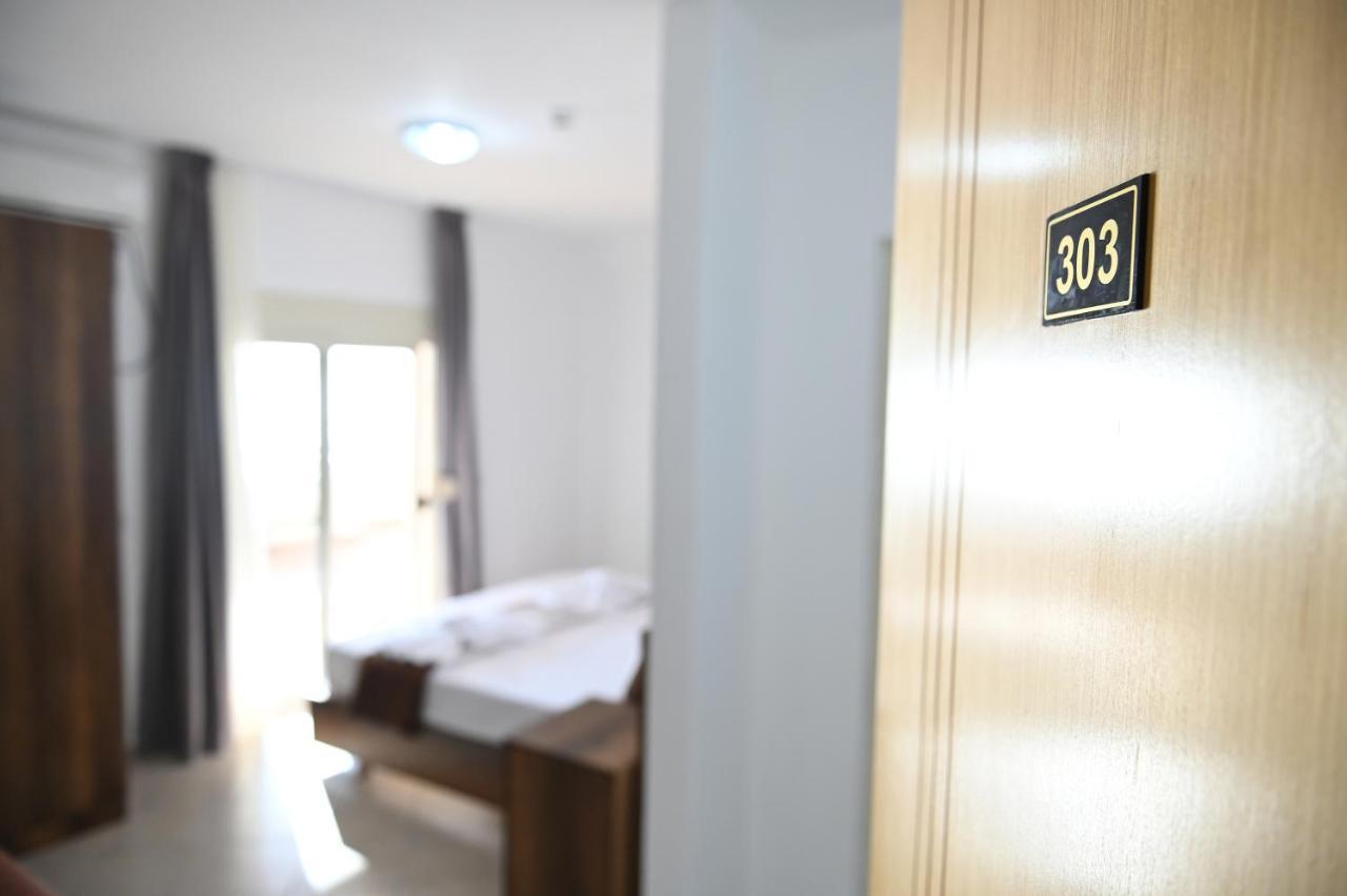 Vila Oxinn Kryemëdhej Dış mekan fotoğraf