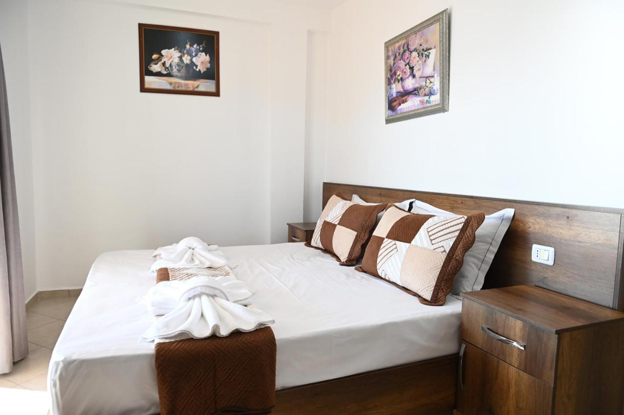 Vila Oxinn Kryemëdhej Dış mekan fotoğraf