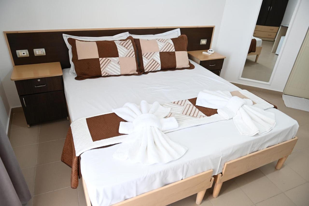 Vila Oxinn Kryemëdhej Dış mekan fotoğraf