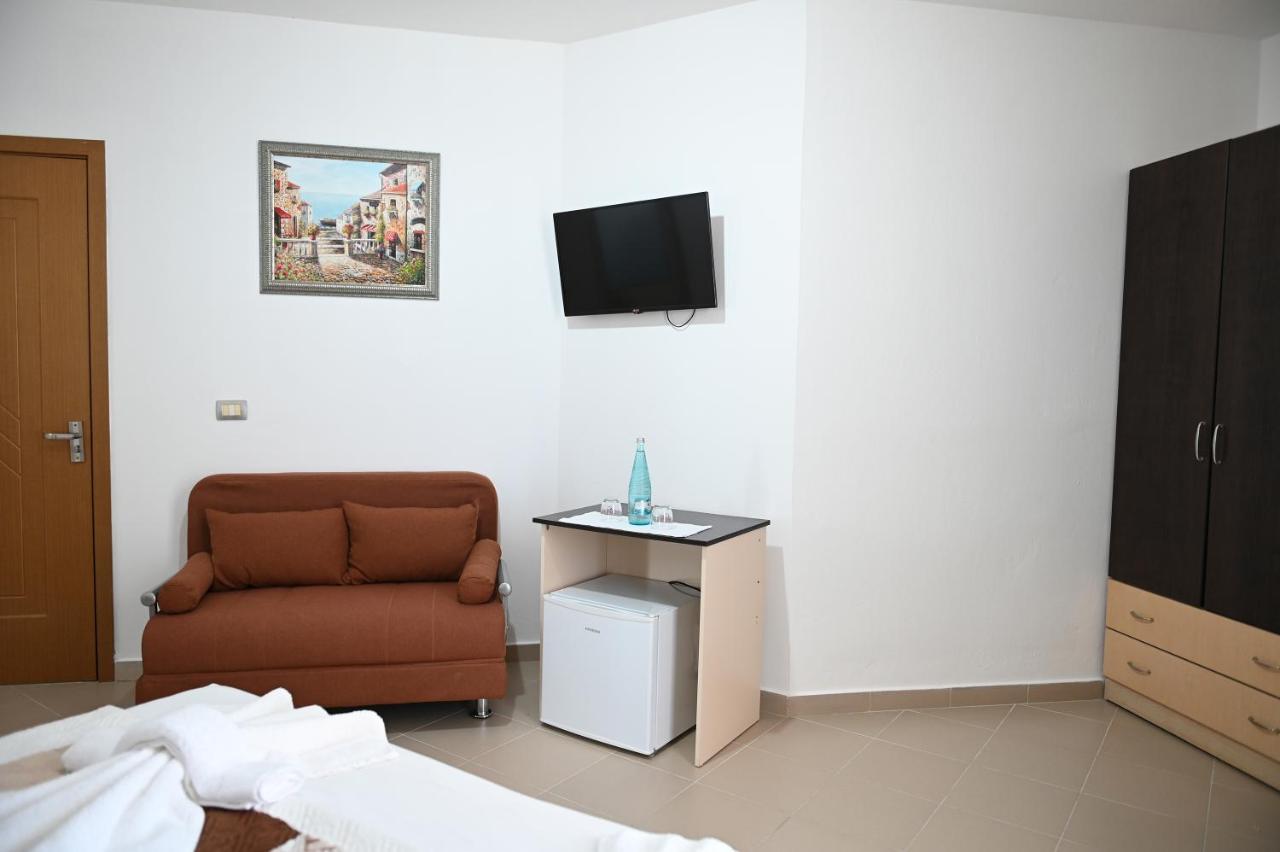 Vila Oxinn Kryemëdhej Dış mekan fotoğraf